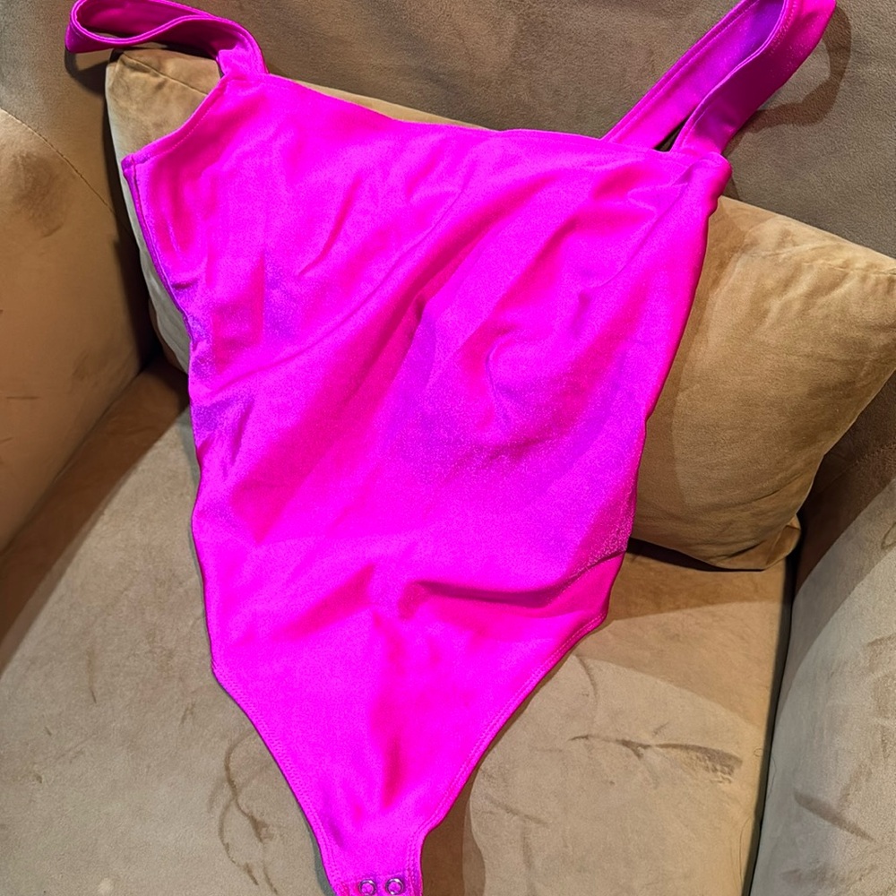 Good American Compression bodysuit